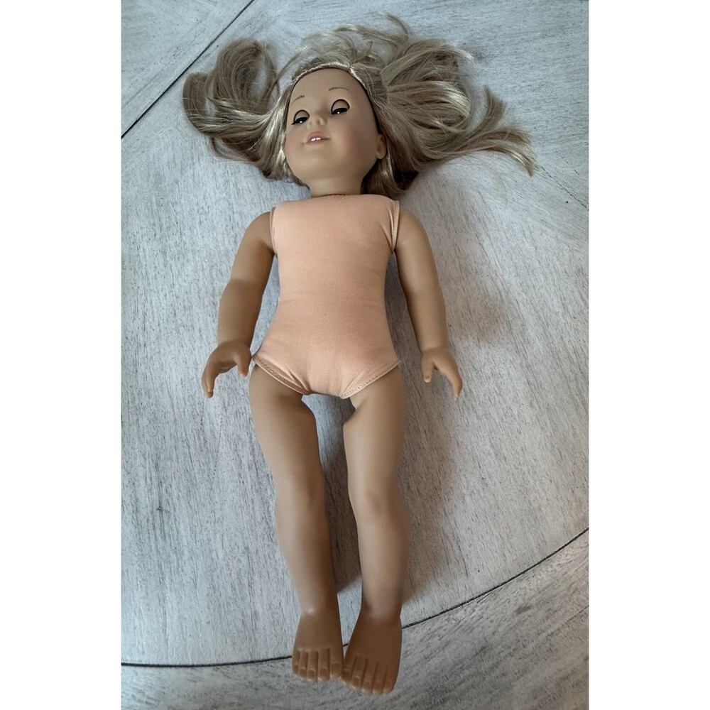 American Girl 2014 Girl of the Year Isabelle Palmer 18 inch Doll New - Picture 8 of 11